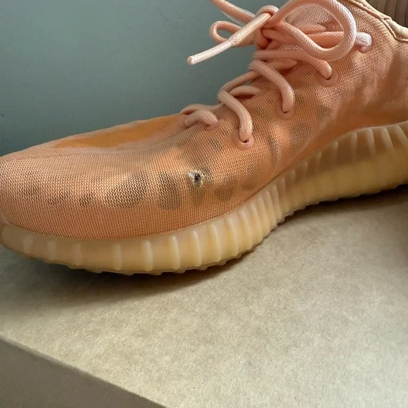 Yeezy Boost 350 V2 Orange Sneakers - Picture 4 of 7
